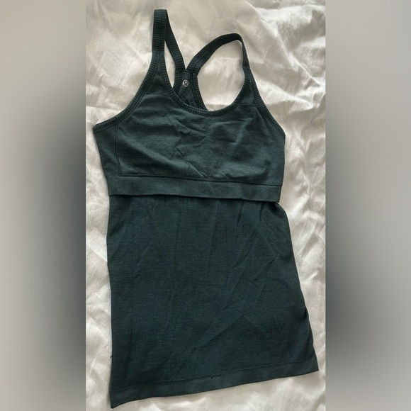 ⭐️ Like New ⭐️  Lululemon: Women's Sleeveless Top- Size 10 - Picture 6 of 8
